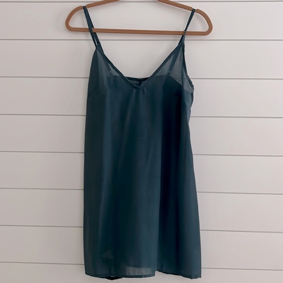 Like New⭐️ Billabong Stevie Blue Floral Boho Long Sleeve Ruffle Mini Dress - Picture 8 of 10